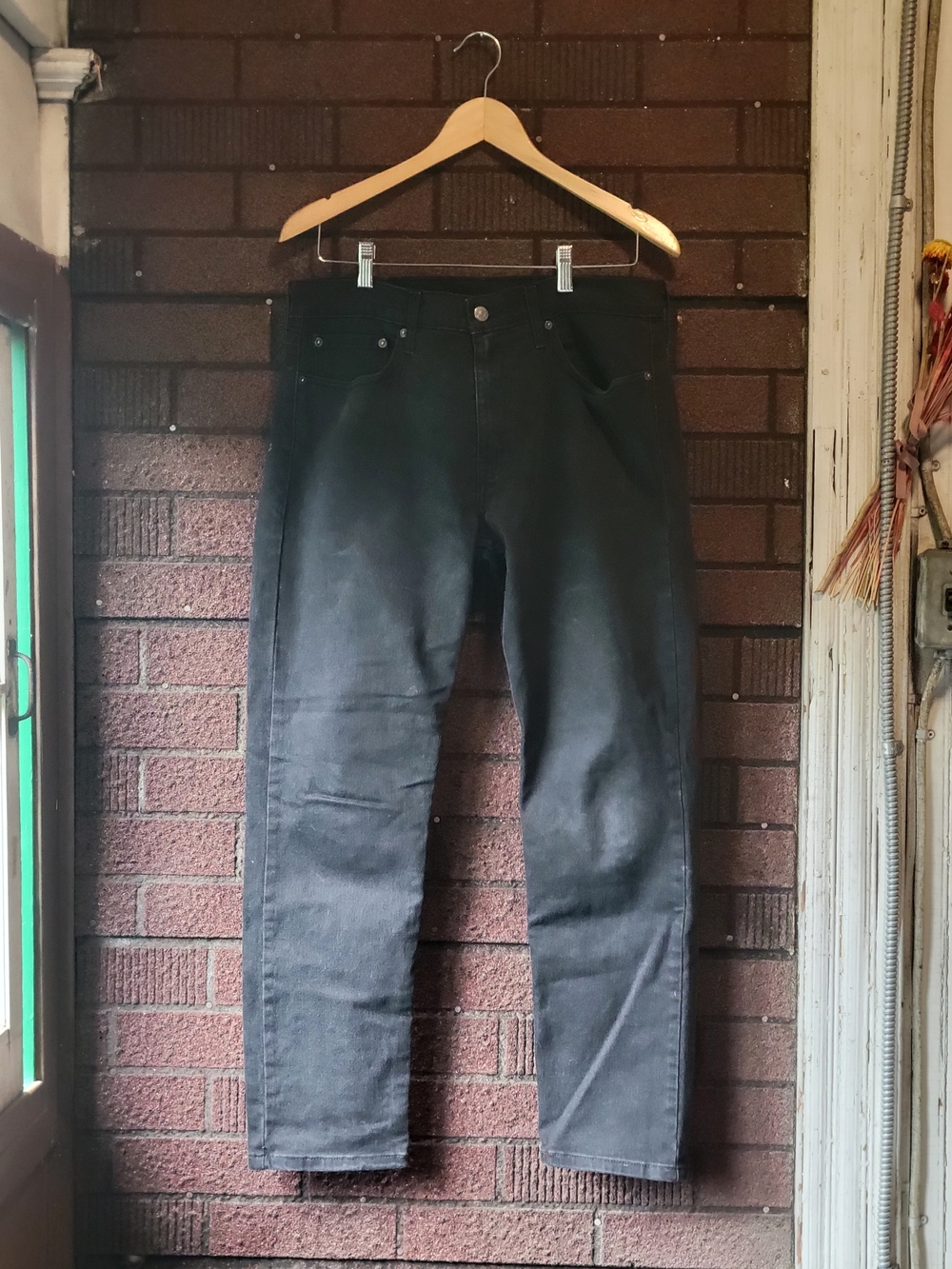 Levis 502 Taper Jeans - Cali Black